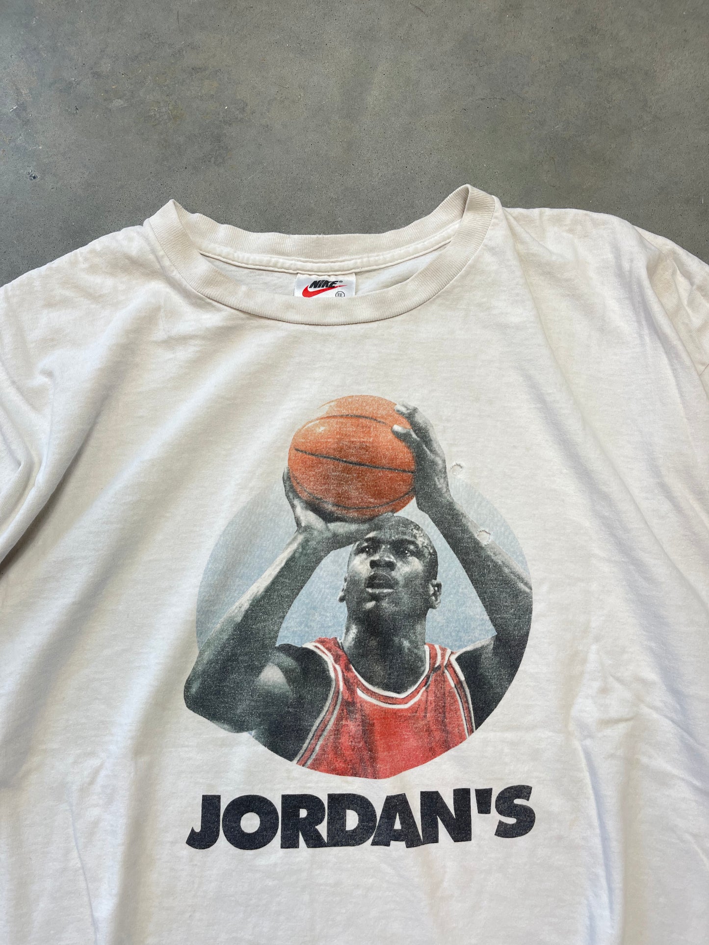 1995 Nike “Jordan’s Back” Vintage Michael Jordan Out of Retirement NBA Tee (XXL)