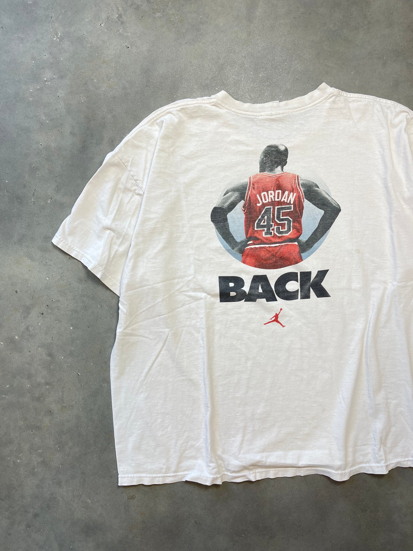 1995 Nike “Jordan’s Back” Vintage Michael Jordan Out of Retirement NBA Tee (XXL)