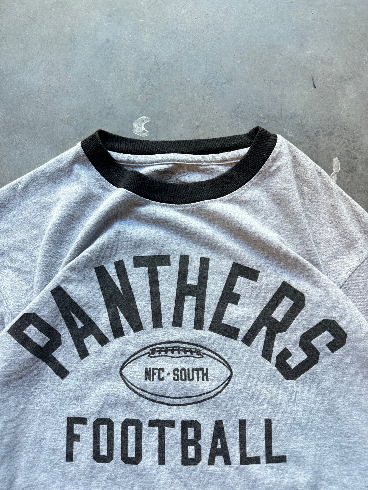 00’s Carolina Panthers Vintage Grey Reebok NFL Ringer Tee (Medium)