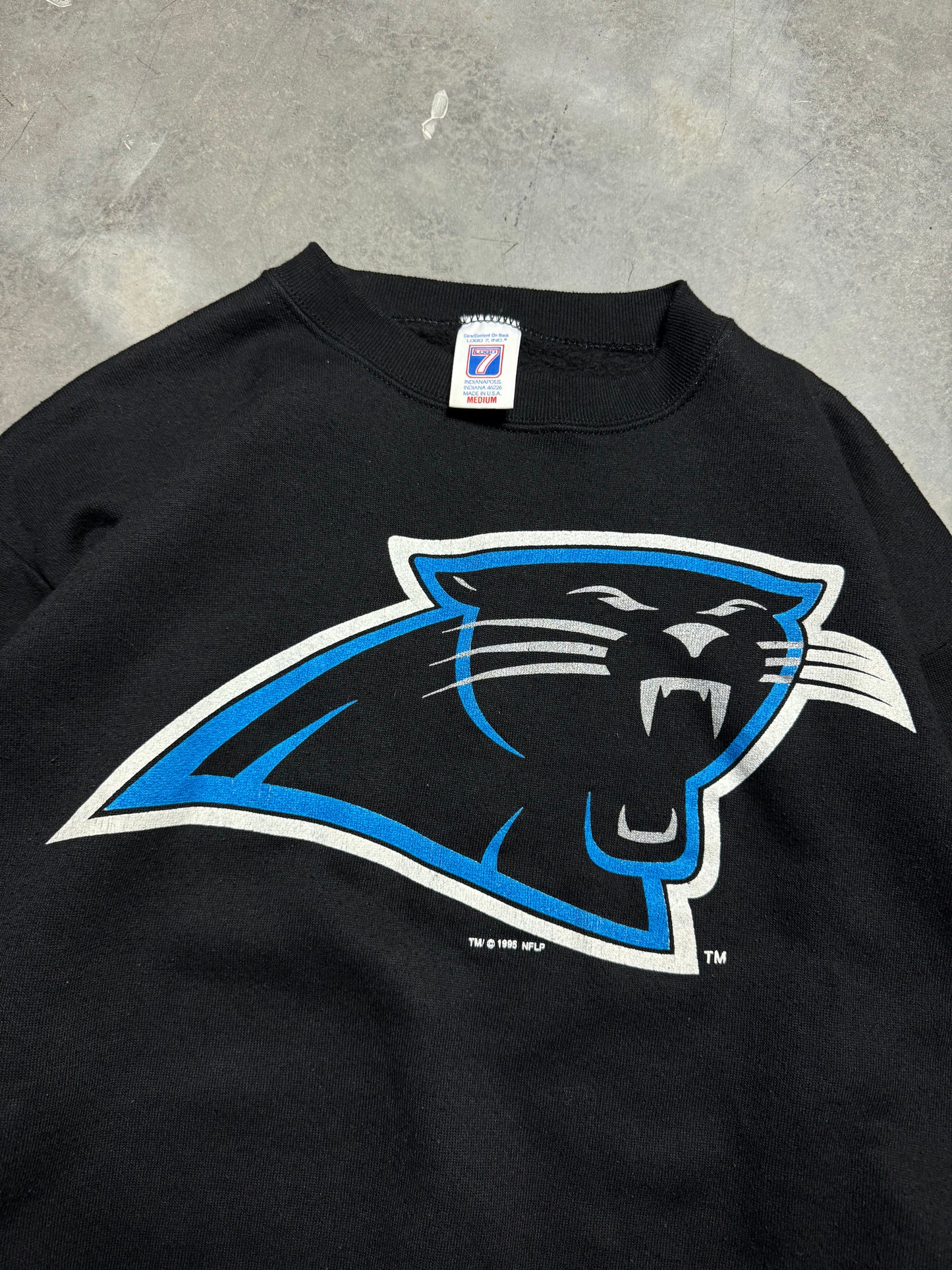 1995 Carolina Panthers Vintage Black Logo 7 Big Logo Inaugural Season NFL Crewneck (Medium)