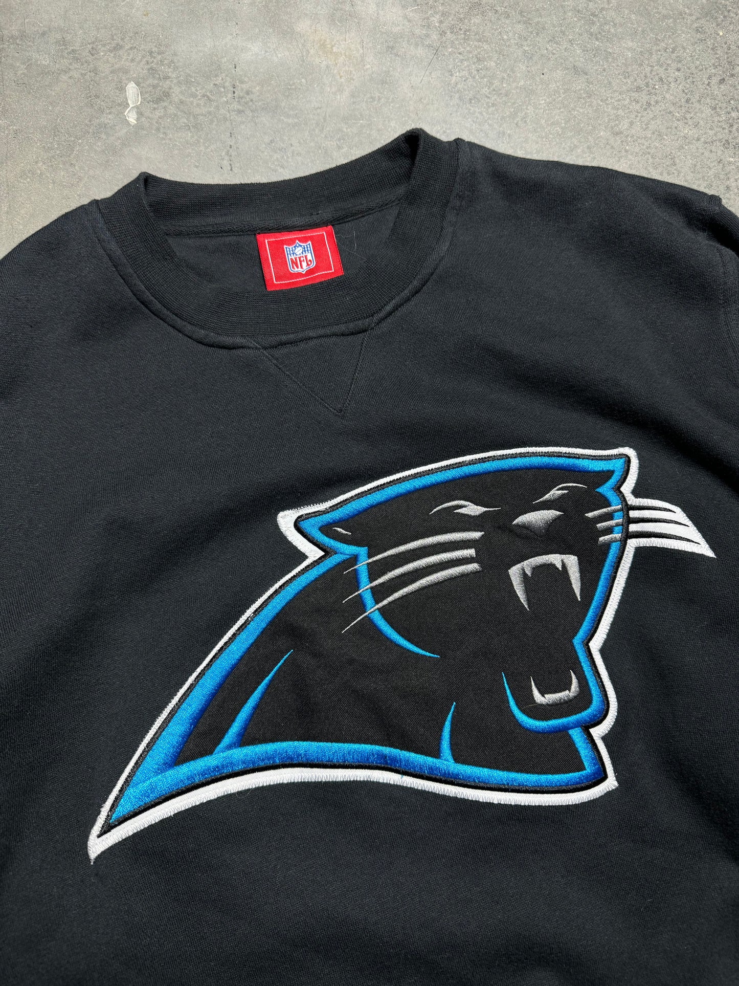 00’s Carolina Panthers Vintage Black Big Logo Fully Embroidered NFL Crewneck (Medium)
