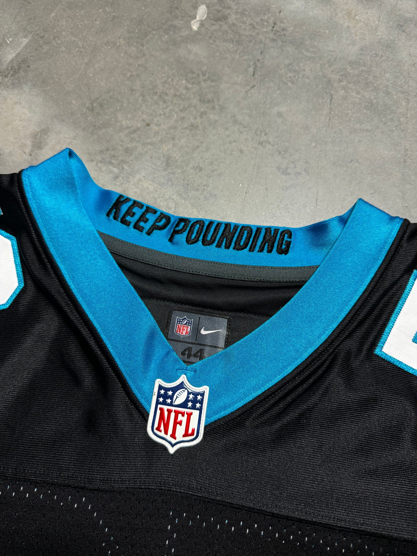 2014 Carolina Panthers Luke Kuechly Black Nike Fully Stitched On Field Authentic NFL Jersey (44/Large)