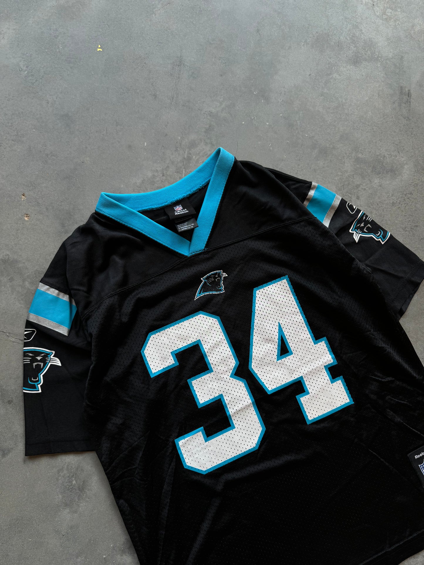 00’s Carolina Panthers DeAngelo Williams Vintage NFL Jersey (Youth Large)