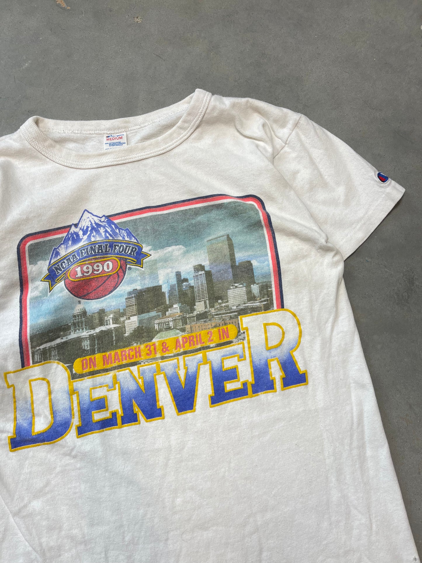 1990 Denver Final Four Vintage Champion College Basketball Tee (Medium)