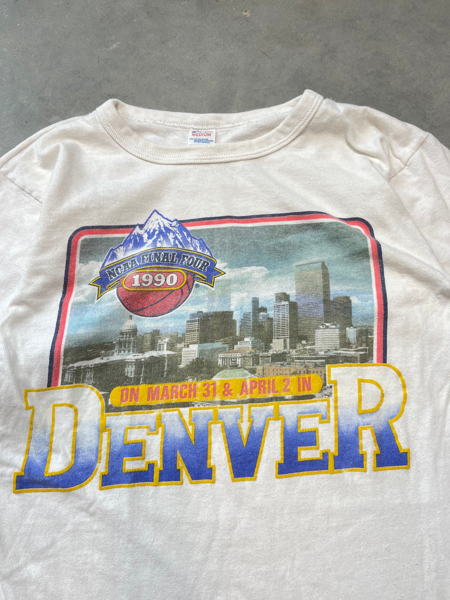 1990 Denver Final Four Vintage Champion College Basketball Tee (Medium)