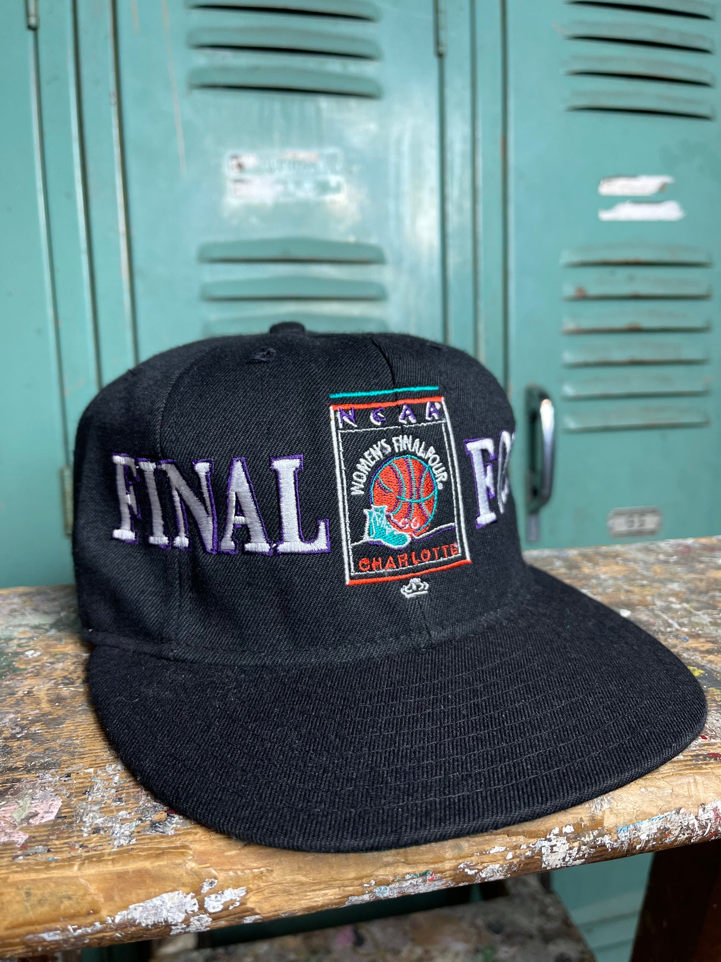 1996 Charlotte Women’s Final Four Vintage Big Logo College Basketball Snapback Hat (OSFA)