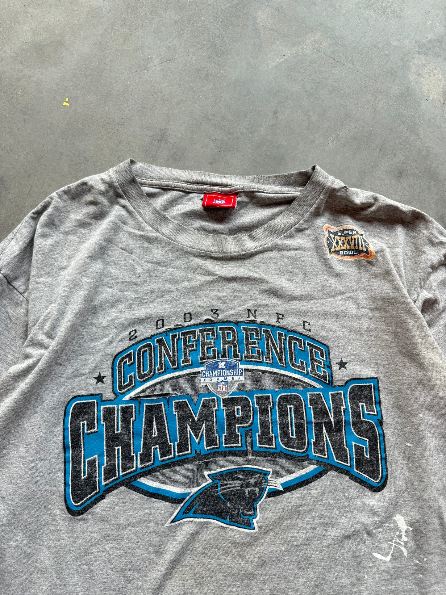 2003 Carolina Panthers NFC Champions Super Bowl XXXVIII Distressed NFL Tee (XL)