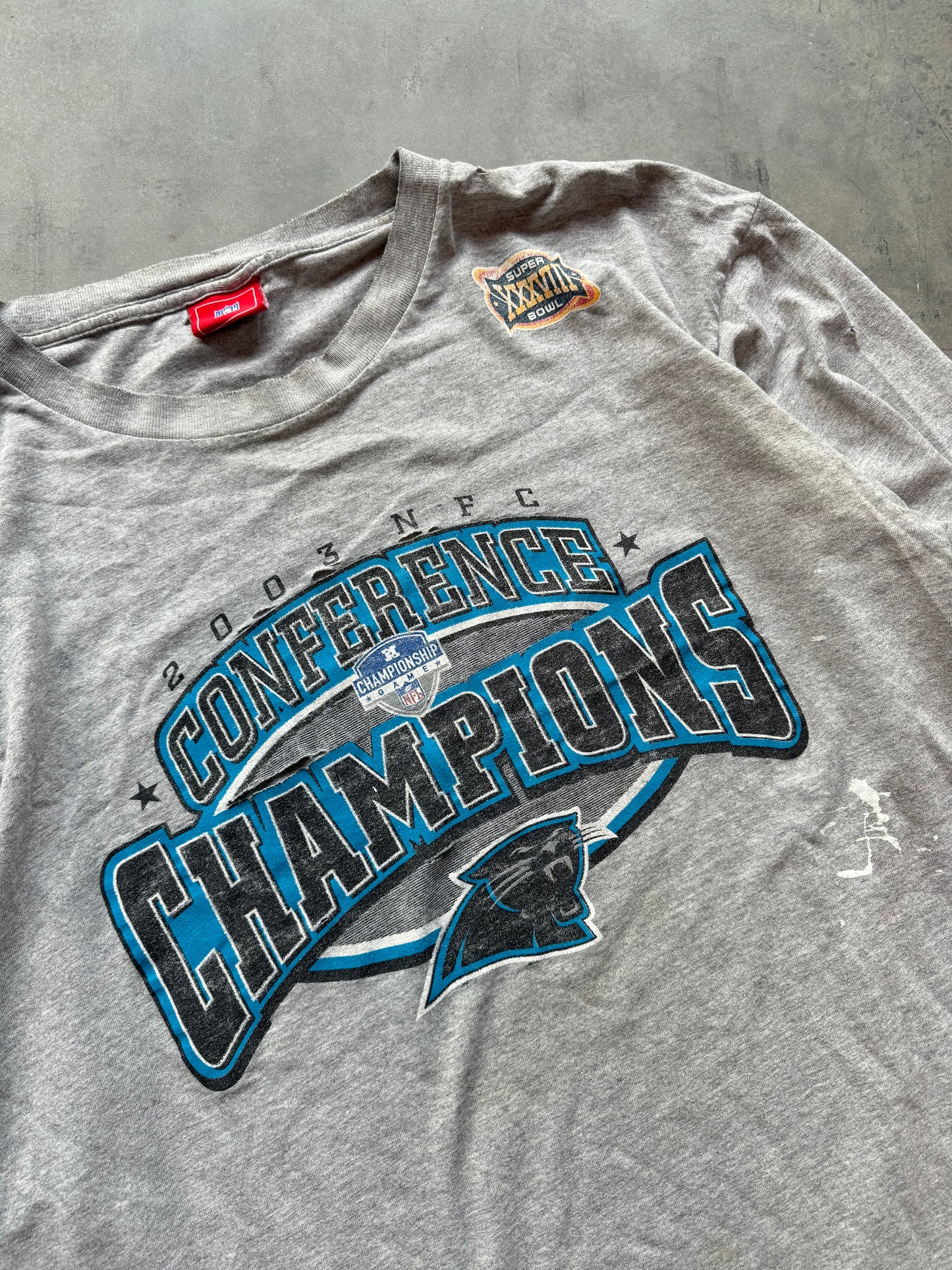 2003 Carolina Panthers NFC Champions Super Bowl XXXVIII Distressed NFL Tee (XL)