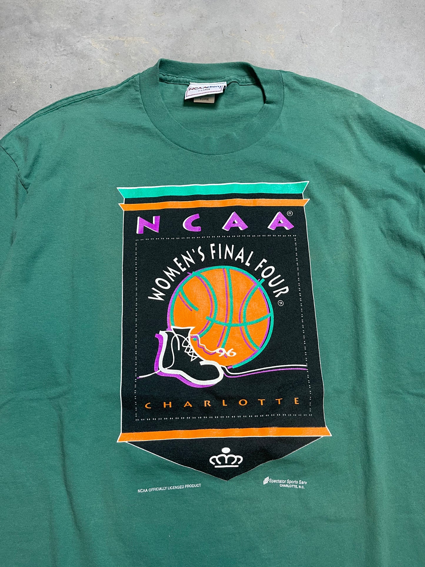 1996 Charlotte Women’s Final Four Vintage College Basketball Tee (XL)