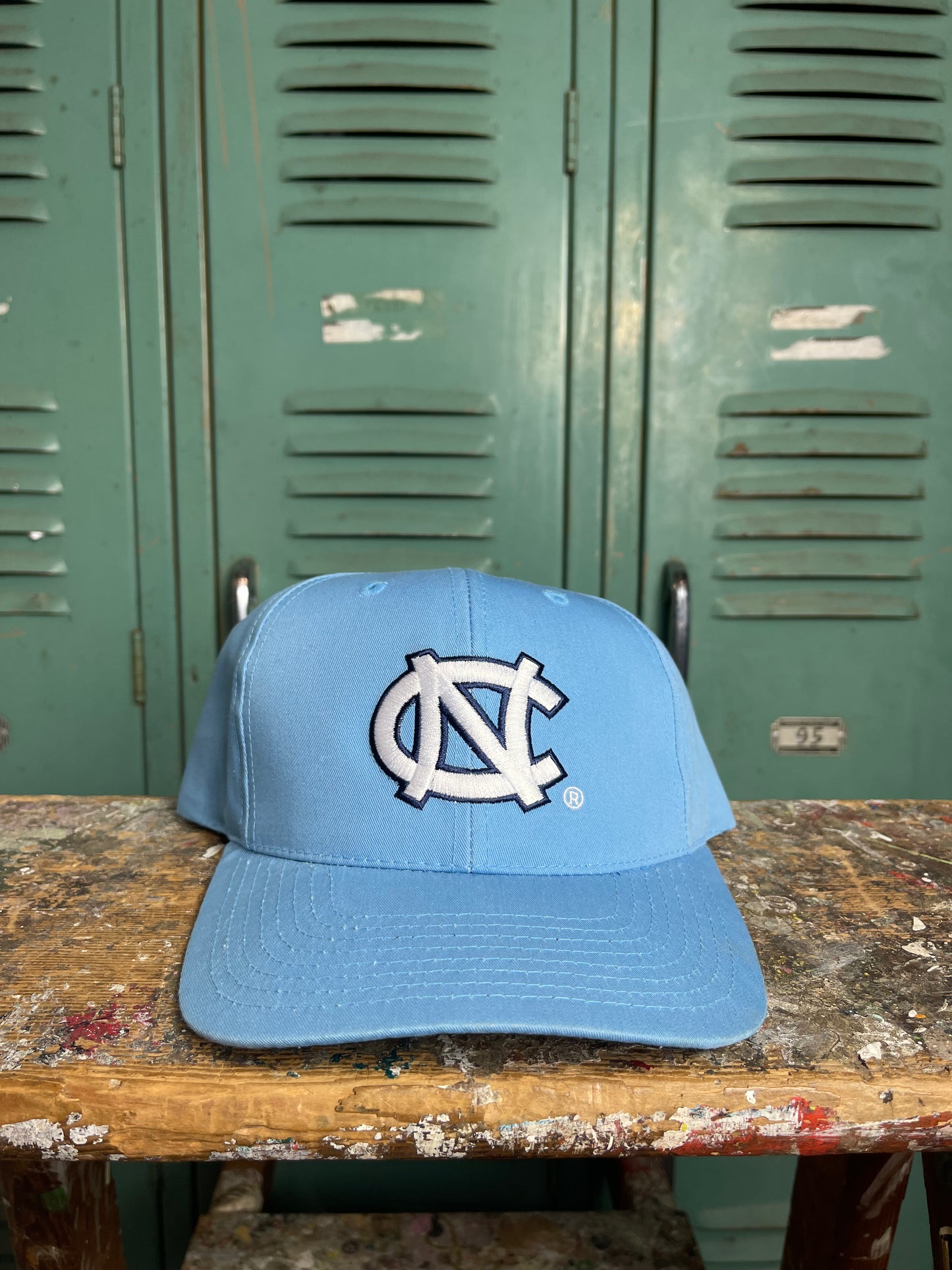 90’s UNC Tarheels Vintage Plain Logo Snapback Hat (OSFA)