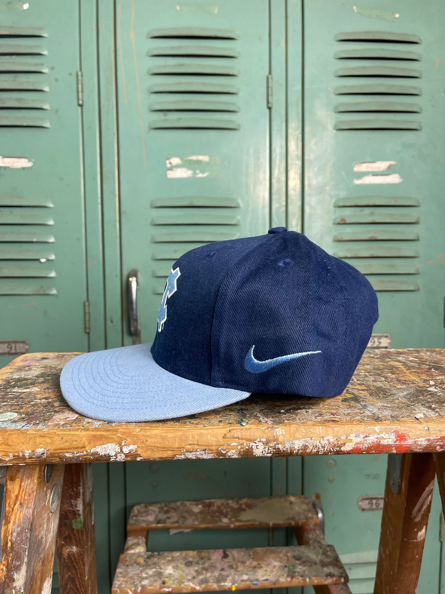 90’s UNC Tarheels Vintage Nike Team Sports College Basketball Snapback Hat (OSFA)