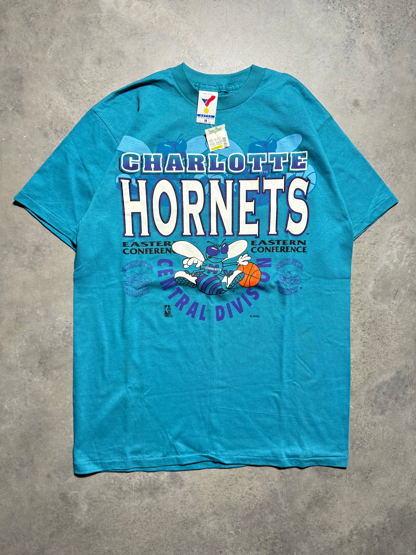 90’s Charlotte Hornets Vintage Teal Artex Sportswear NBA Graphic Tee - Deadstock (Large)