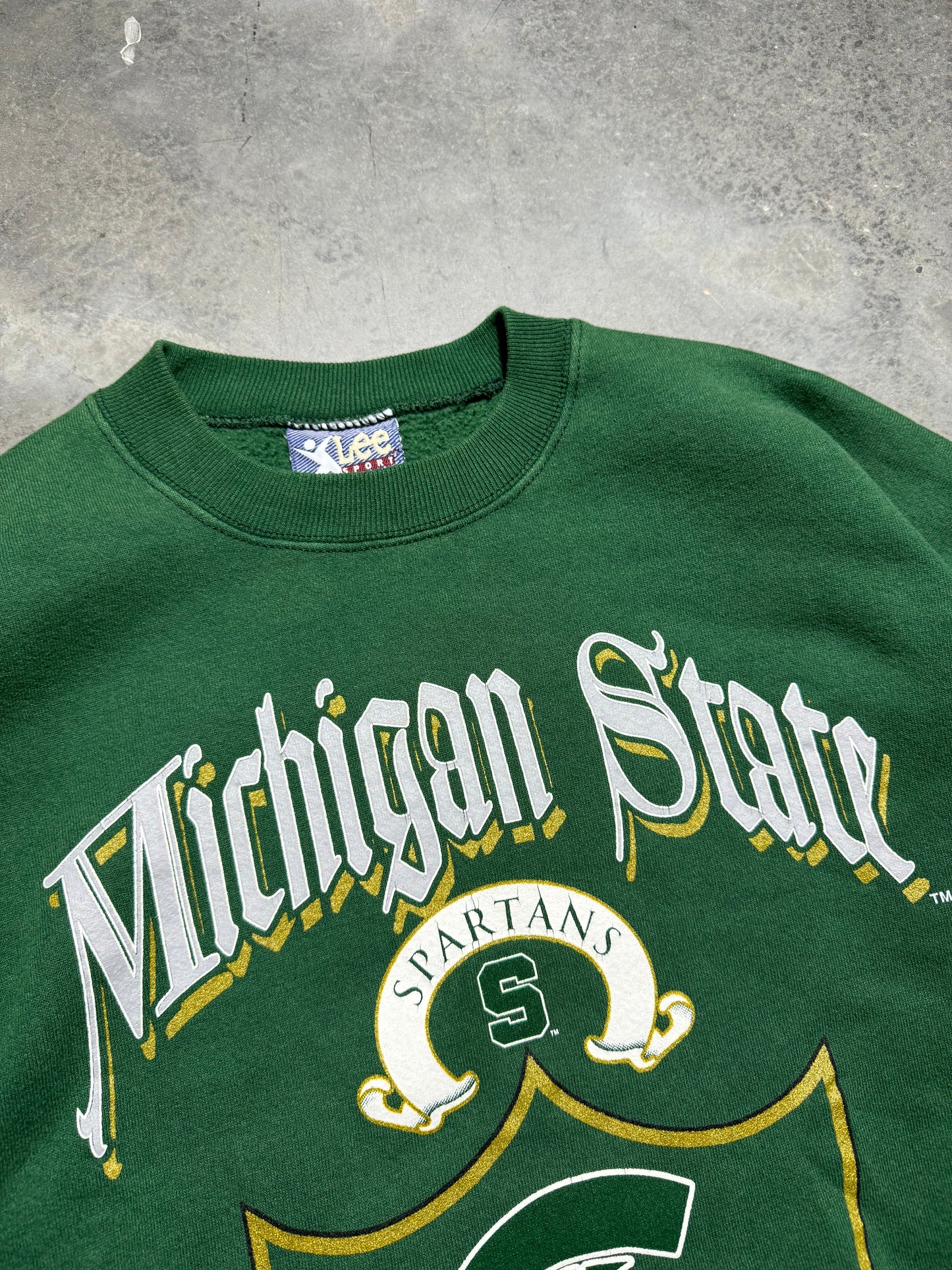 90’s Michigan State Spartans Vintage Green Old English Spellout College Crewneck (Large)