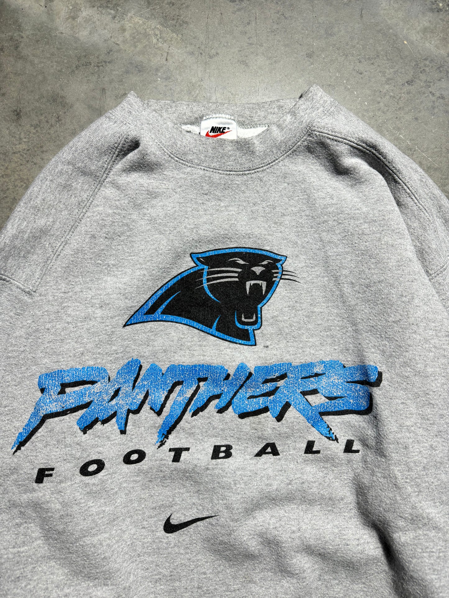 2000 Carolina Panthers Vintage Grey Nike Cat Scratch Font NFL Crewneck (Boxy Medium)