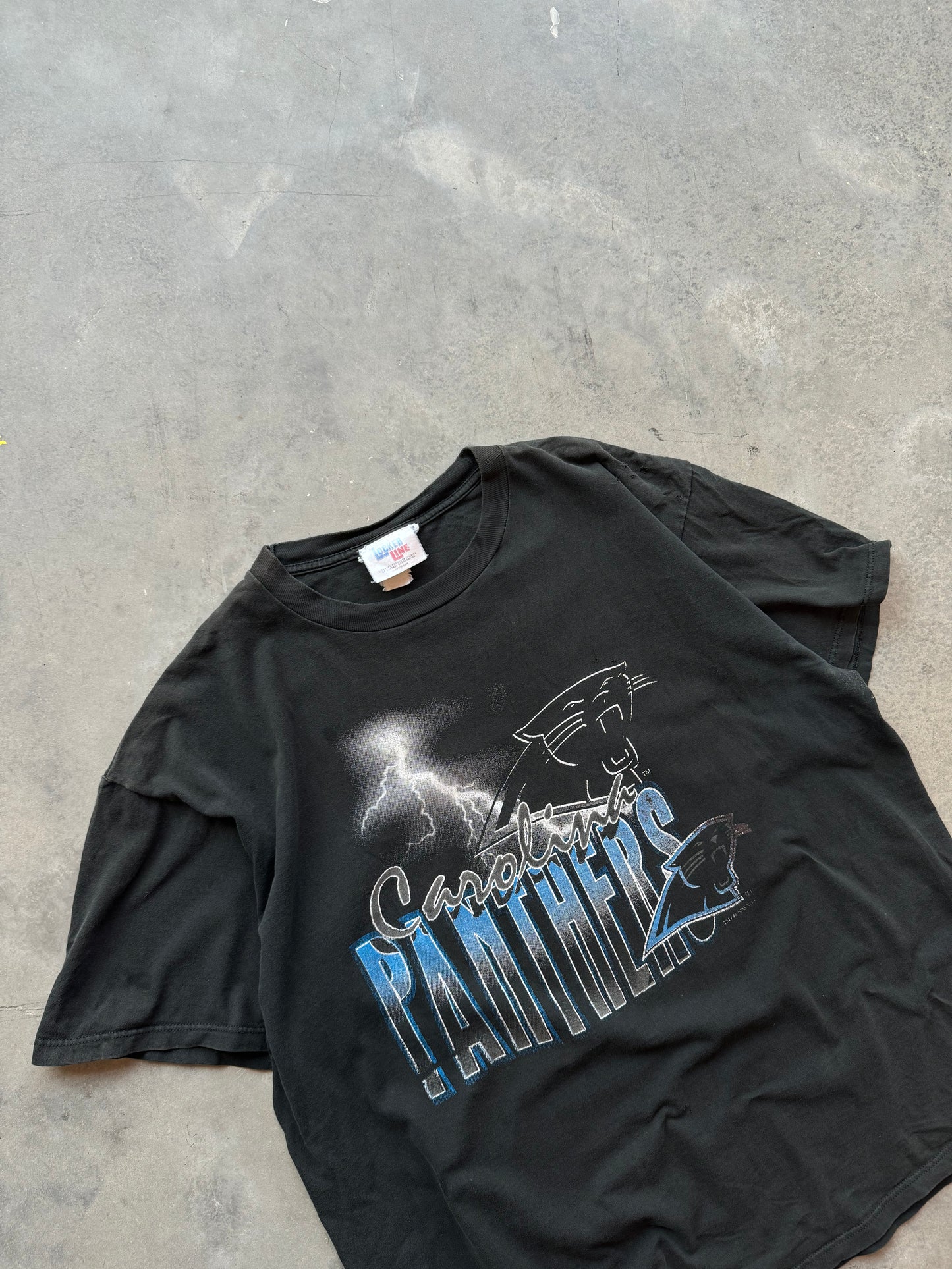 1995 Carolina Panthers Vintage Distressed Lighting Print NFL Tee (XL)