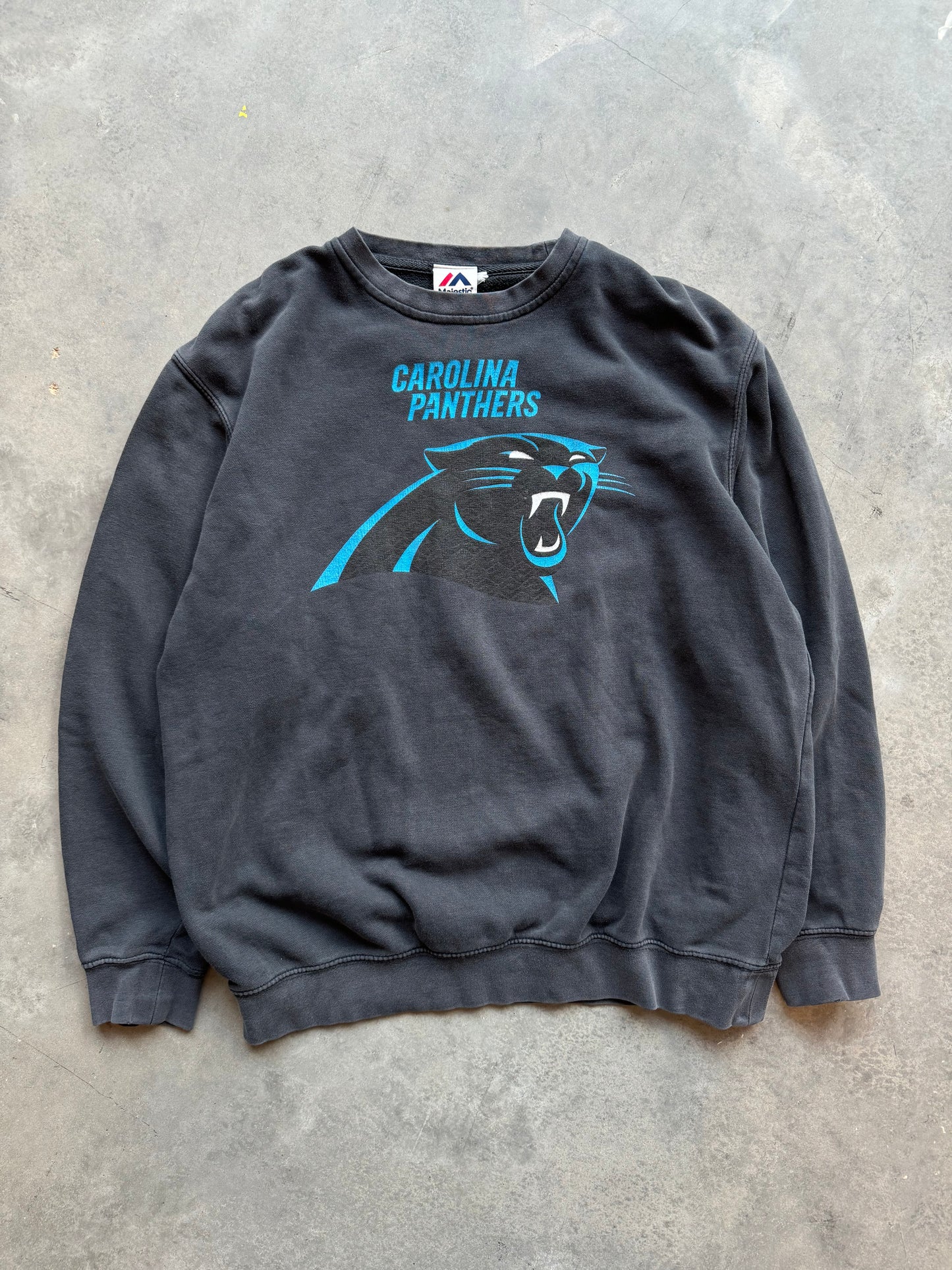 2010’s Carolina Panthers Majestic Faded NFL Crewneck (Medium)