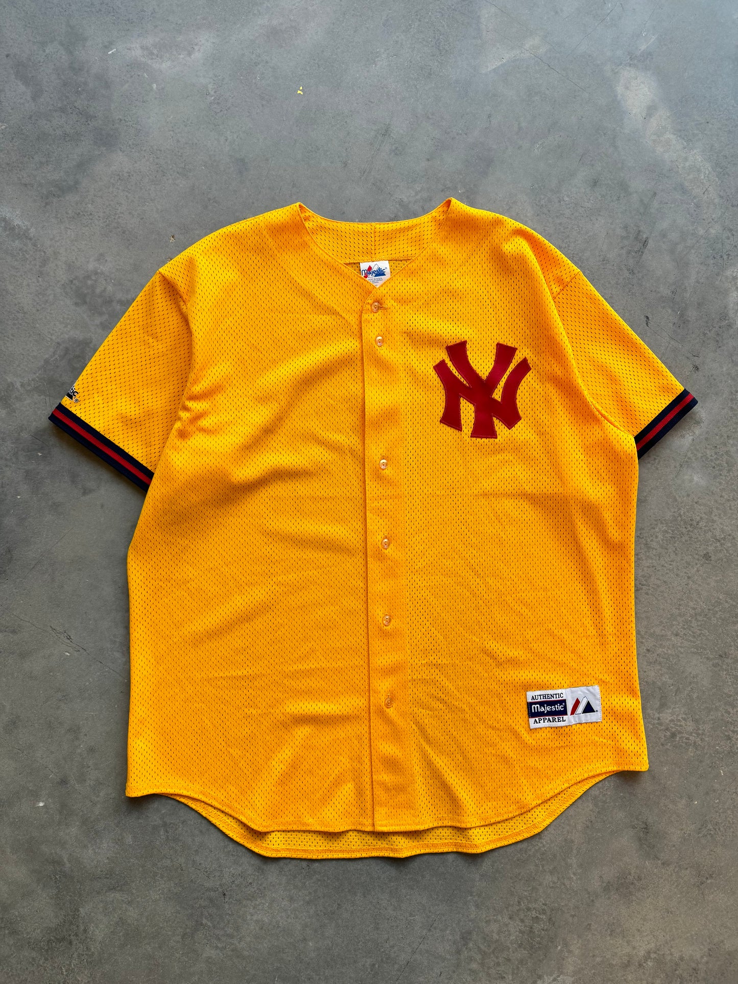 90’s New York Yankees Vintage Gold/Maroon Majestic MLB Jersey (XL)