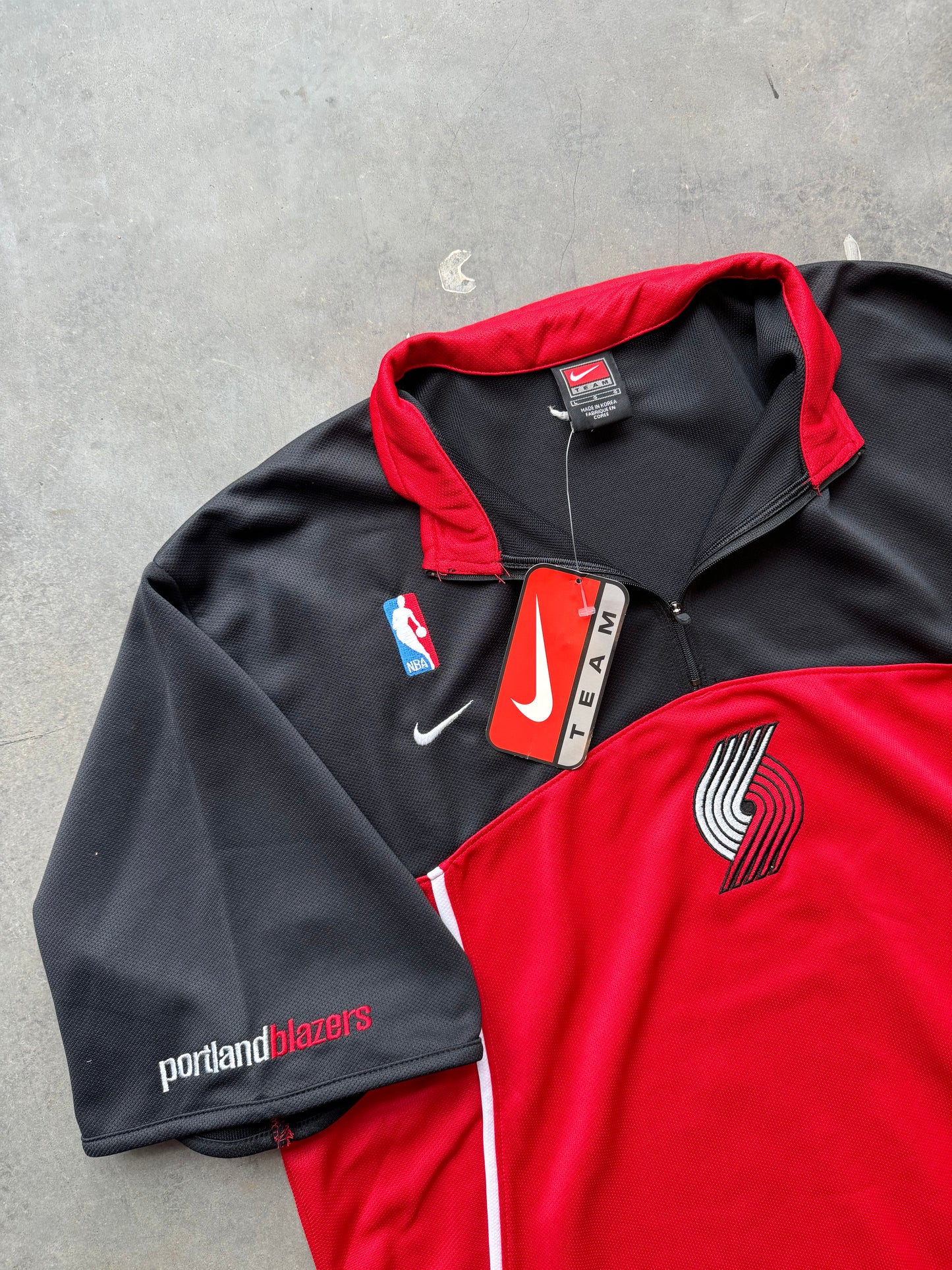 2001 Portland Trail Blazers Vintage Nike Team Sports Half Zip NBA Shooting Shirt Warm Up - Deadstock (Large)