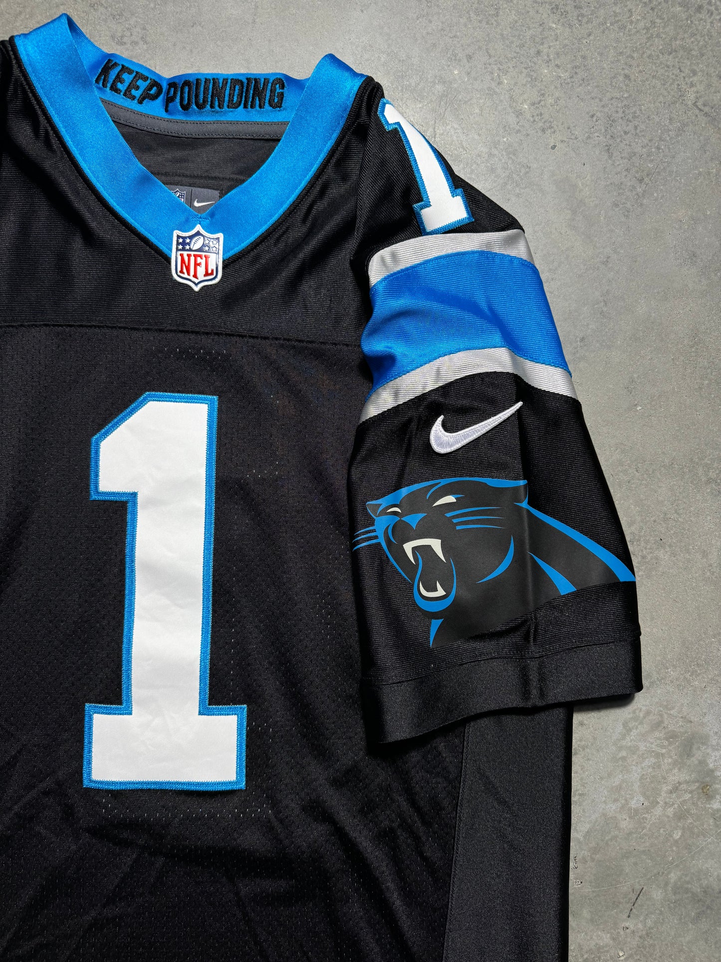 2016 Carolina Panthers Cam Newton Black Nike NFL On Field Stitched Authentic Jersey (40/Medium)