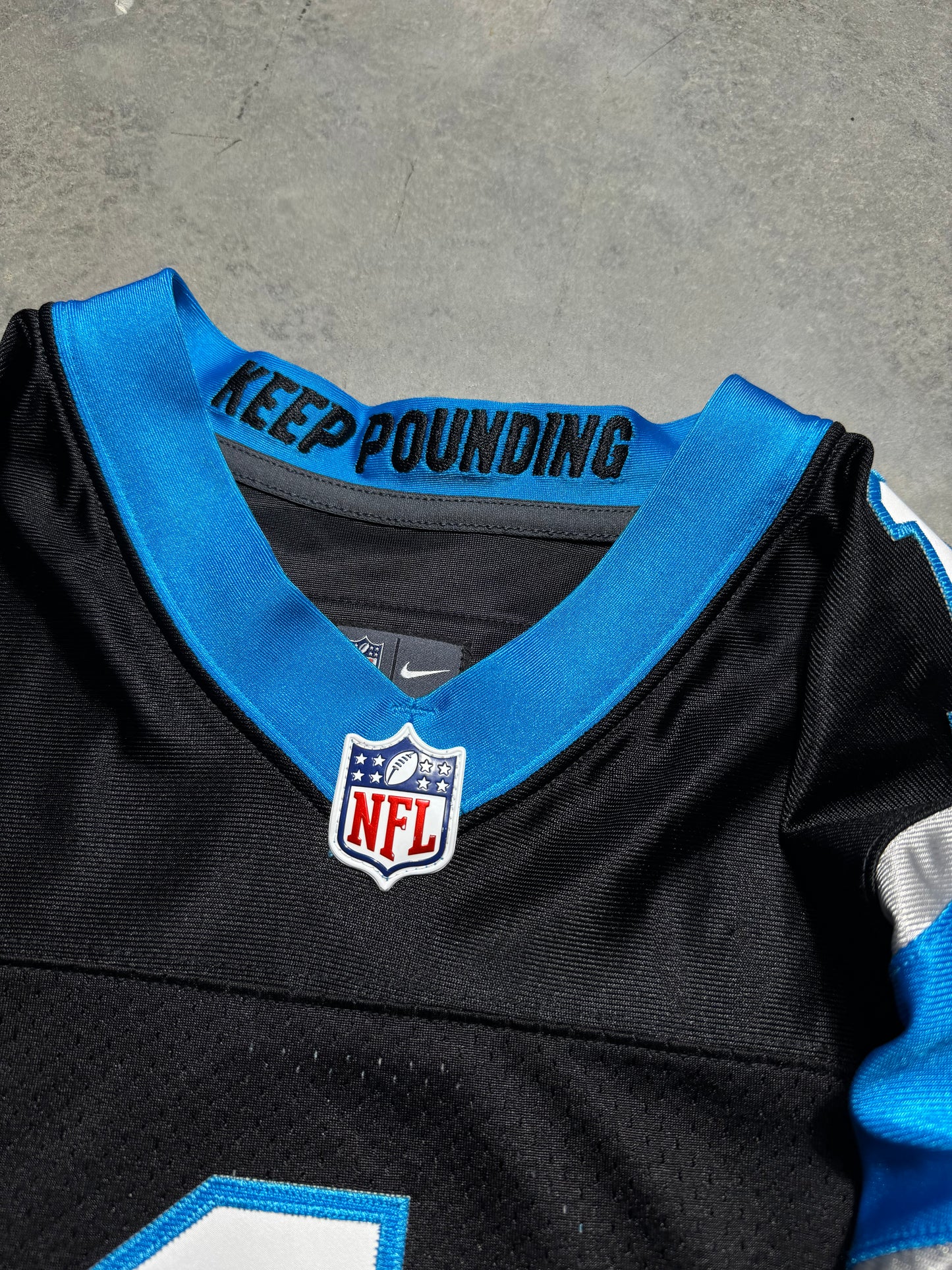 2016 Carolina Panthers Cam Newton Black Nike NFL On Field Stitched Authentic Jersey (40/Medium)