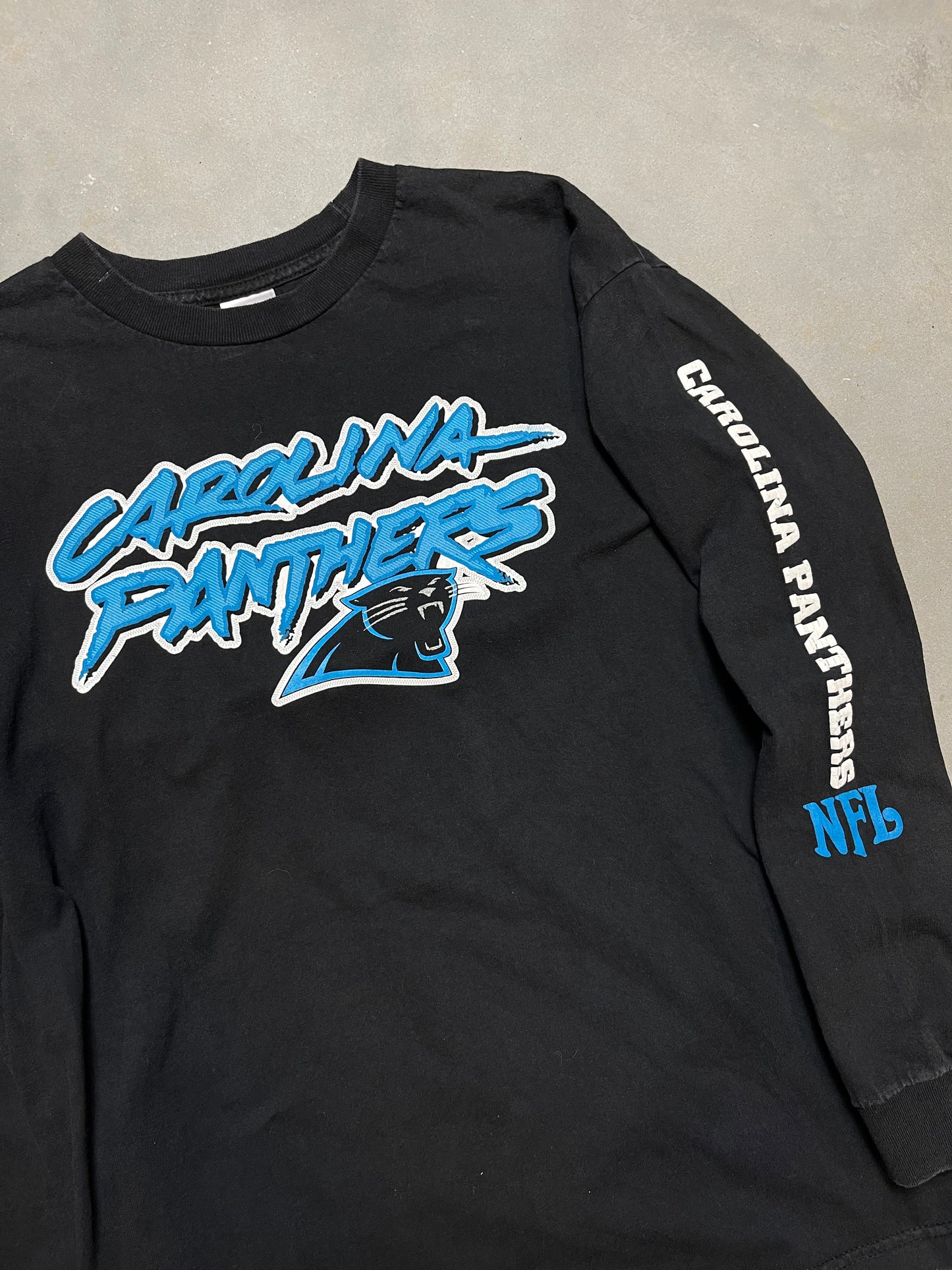 00’s Carolina Panthers Vintage Cat Scratch Font NFL Longsleeve Tee (Large)