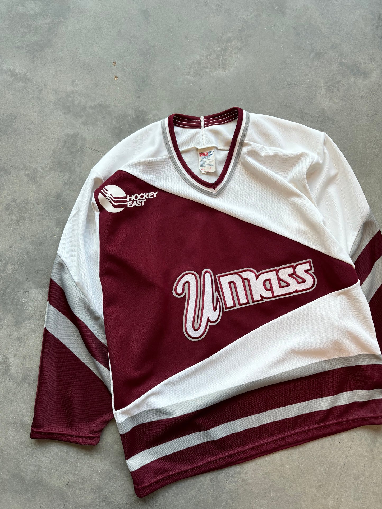 90’s UMass Minutemen Vintage Big East CCM Hockey Jersey (Medium)