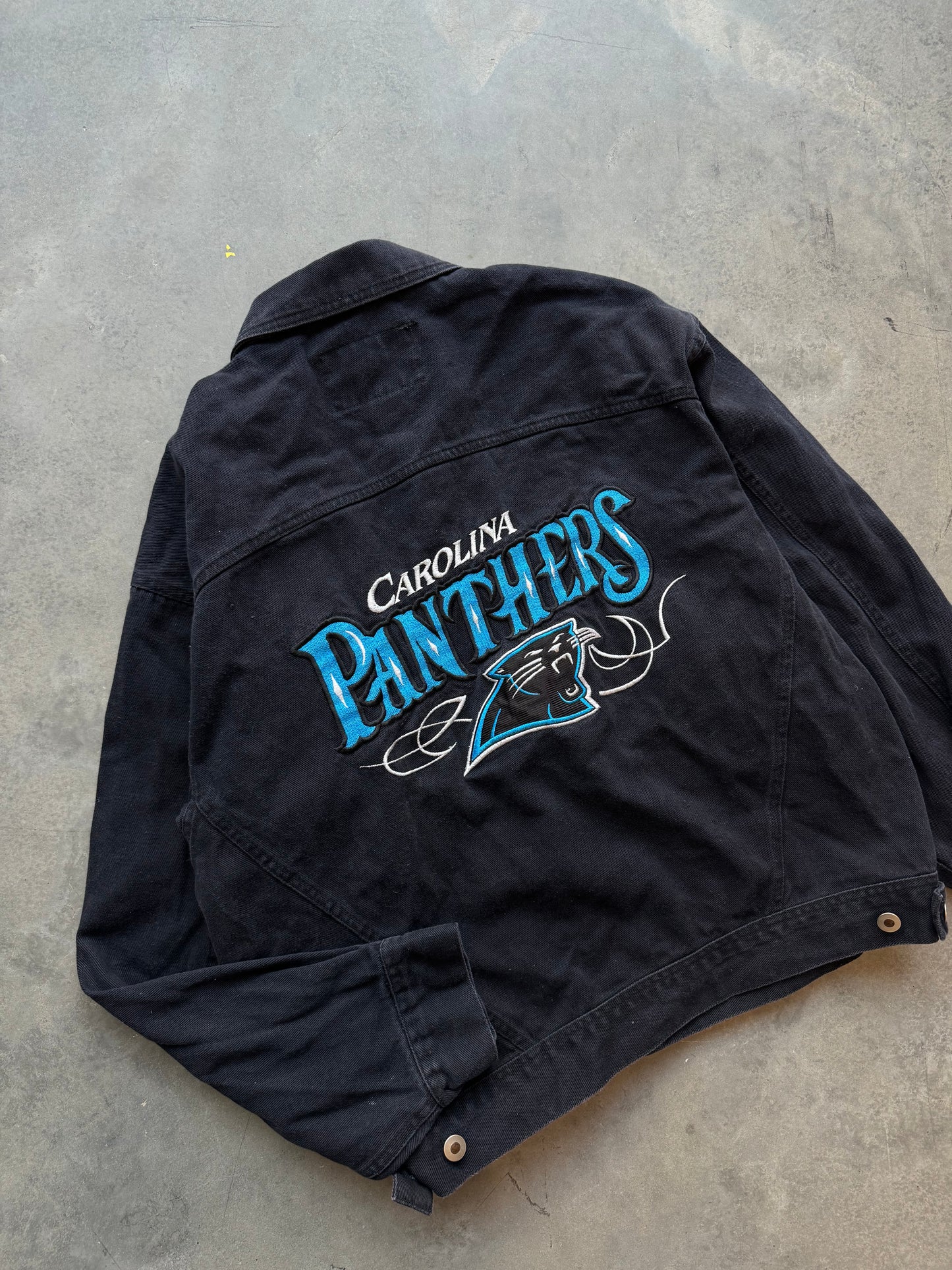 90’s Carolina Panthers Vintage Black Embroidered NFL Denim Jacket (Medium)