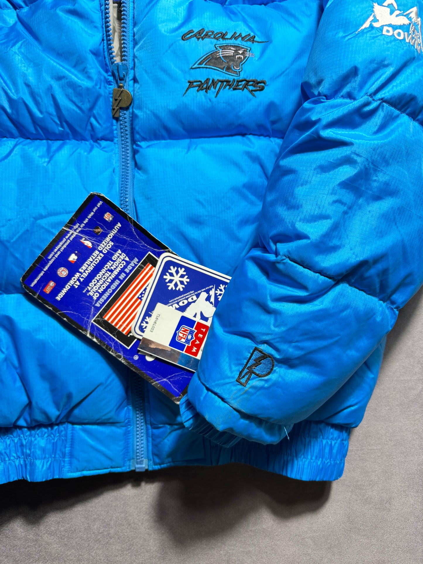 90’s Carolina Panthers Vintage Blue Cat Scratch Font Pro Player Down Bubble NFL Jacket - Deadstock (Medium)