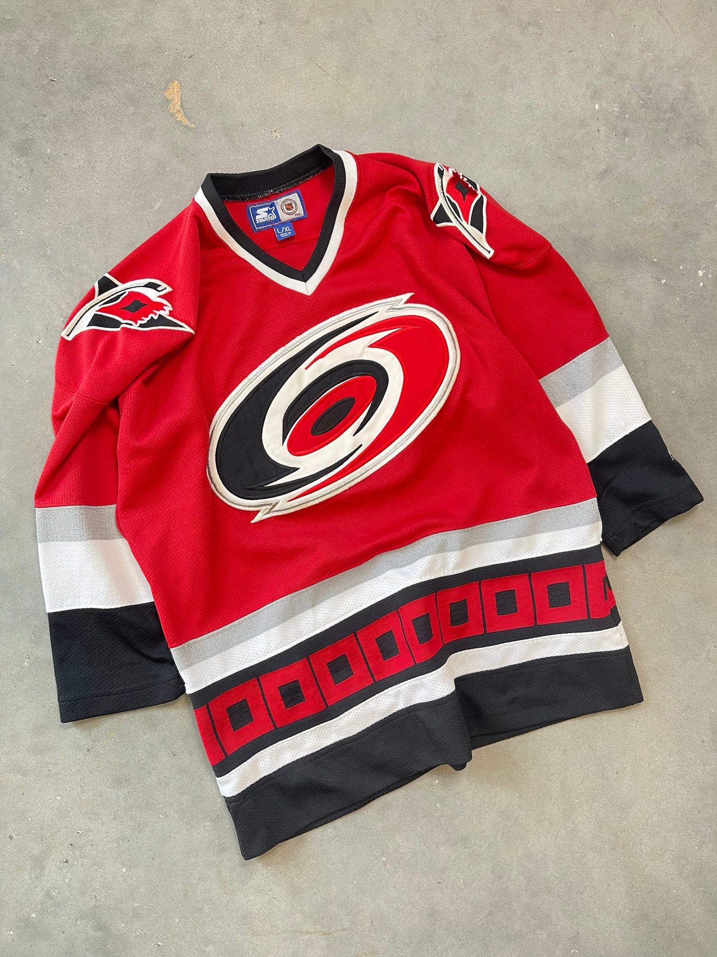 90’s Carolina Hurricanes Vintage Starter NHL Hockey Jersey (Youth XL)