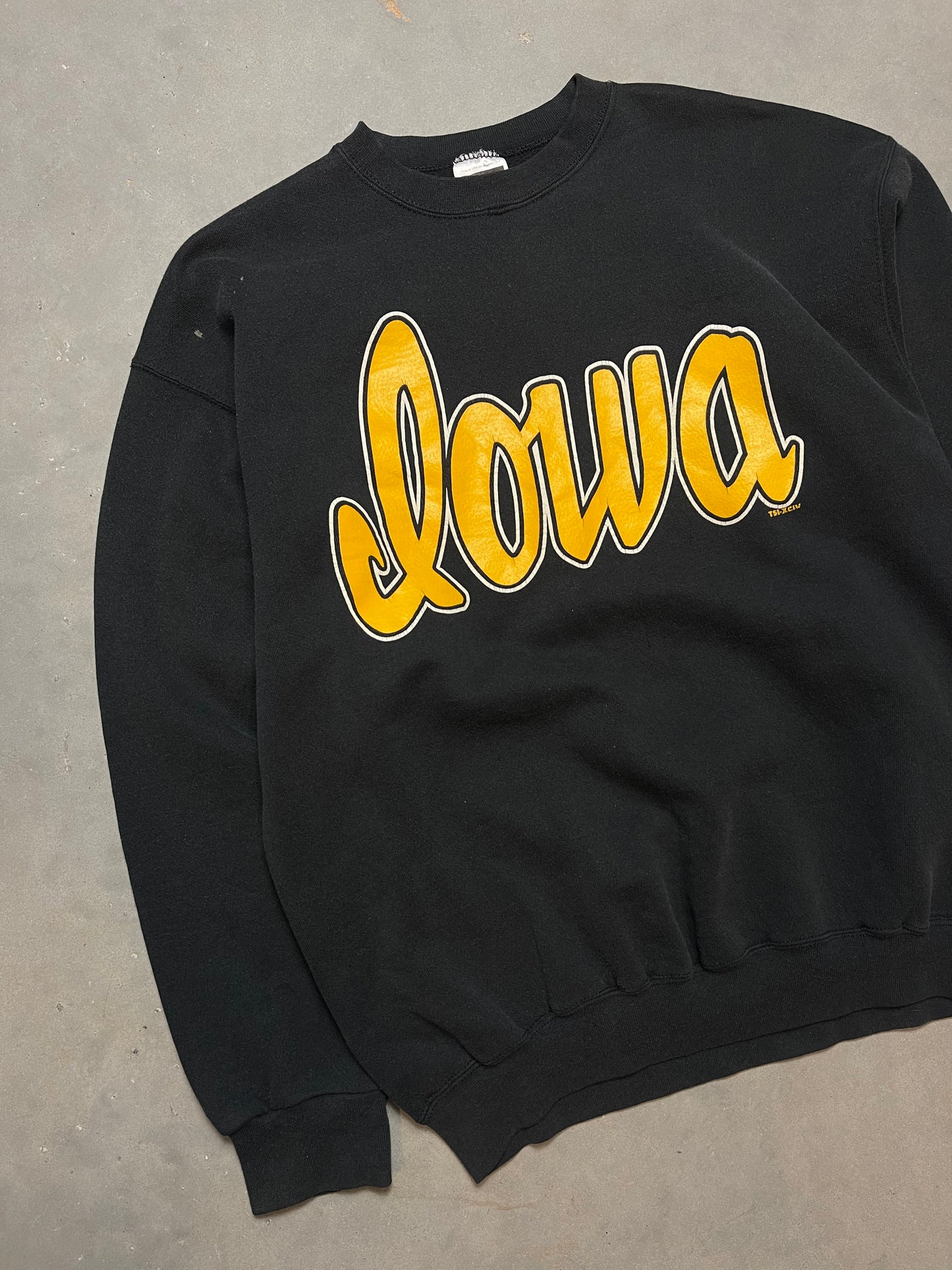 90’s Iowa Hawkeyes Big Logo Vintage College Crewneck (XL)