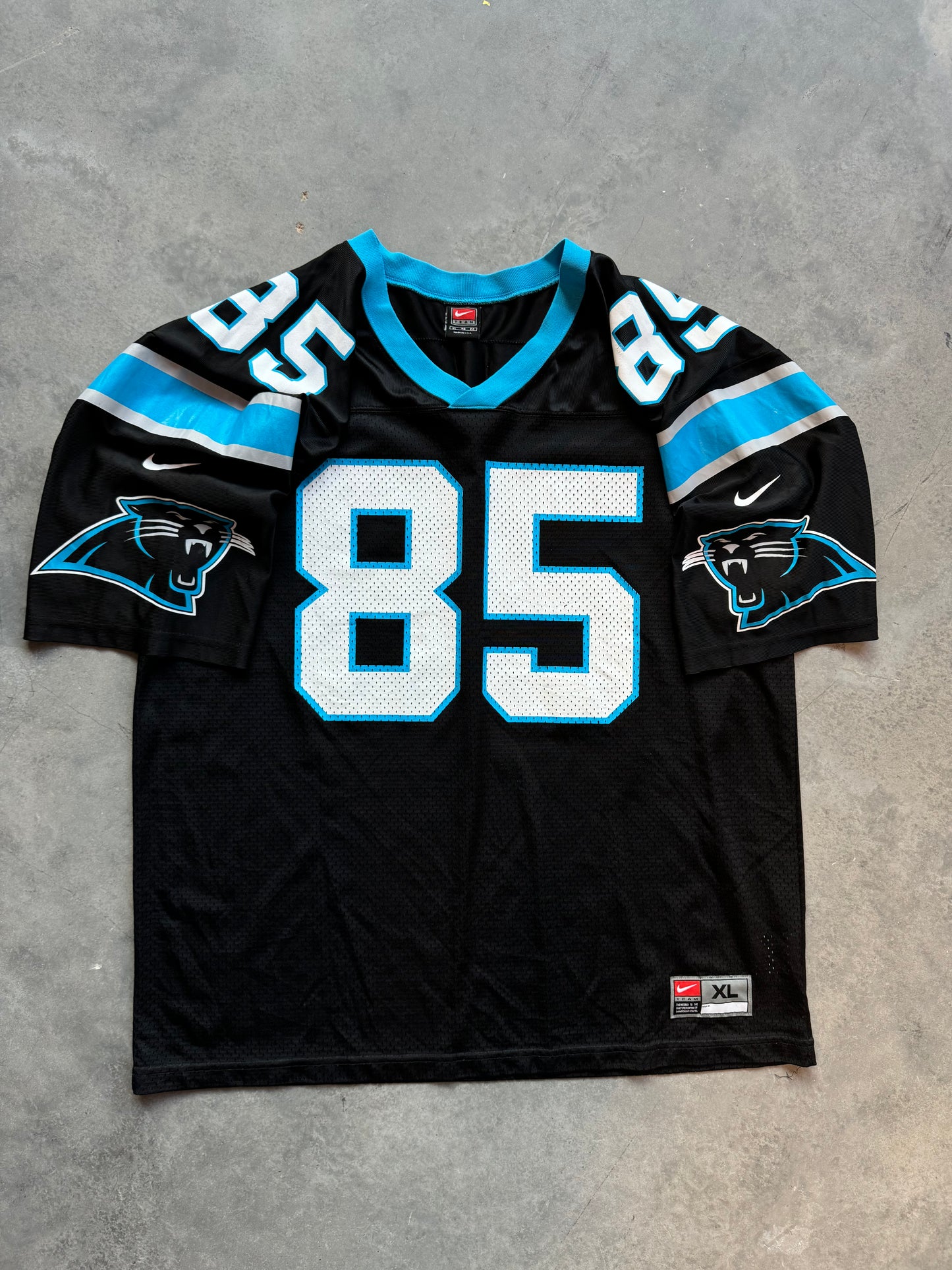 90’s Carolina Panthers Wesley Walls Vintage Nike Black NFL Jersey (XL)