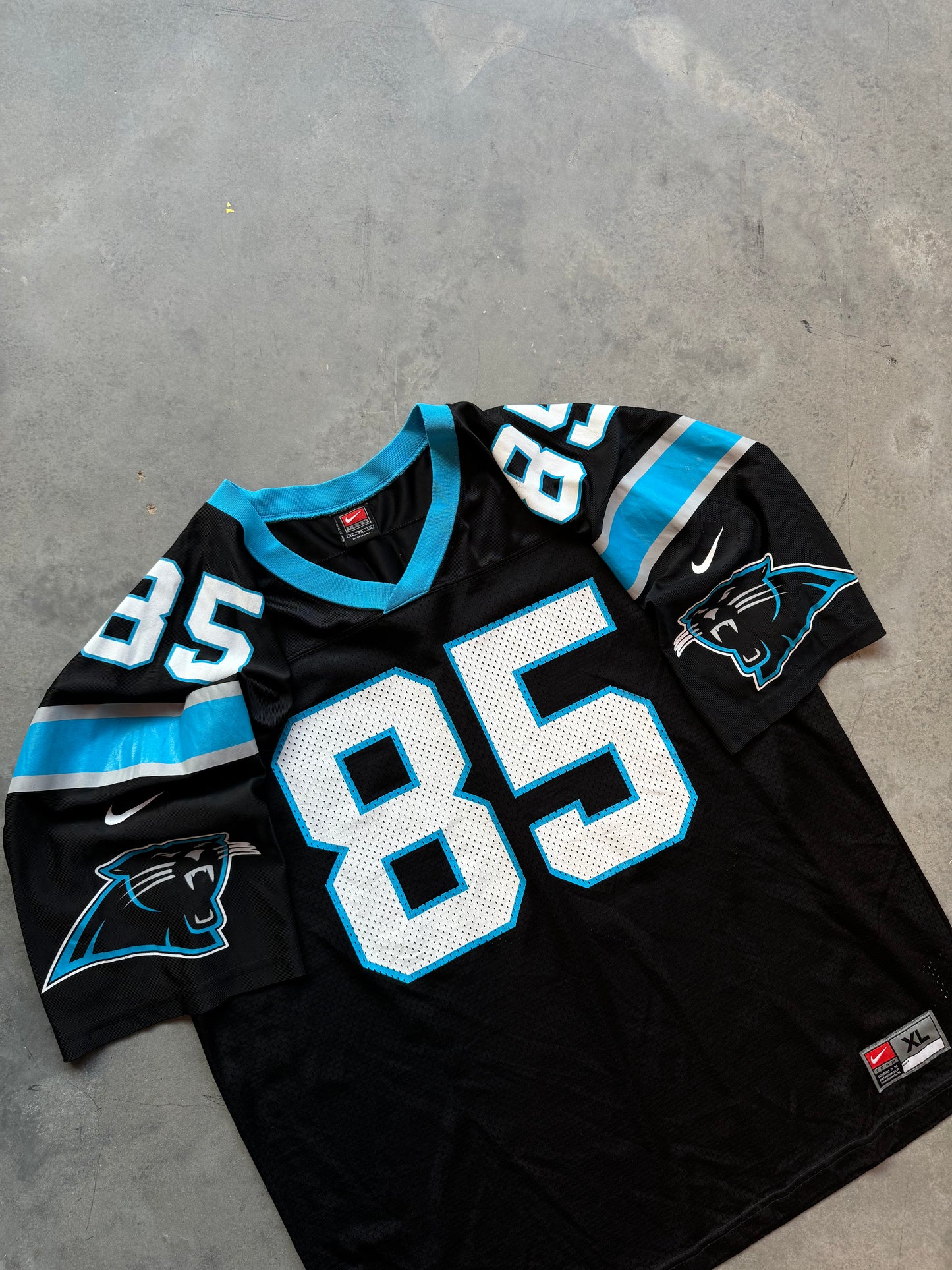 90’s Carolina Panthers Wesley Walls Vintage Nike Black NFL Jersey (XL)