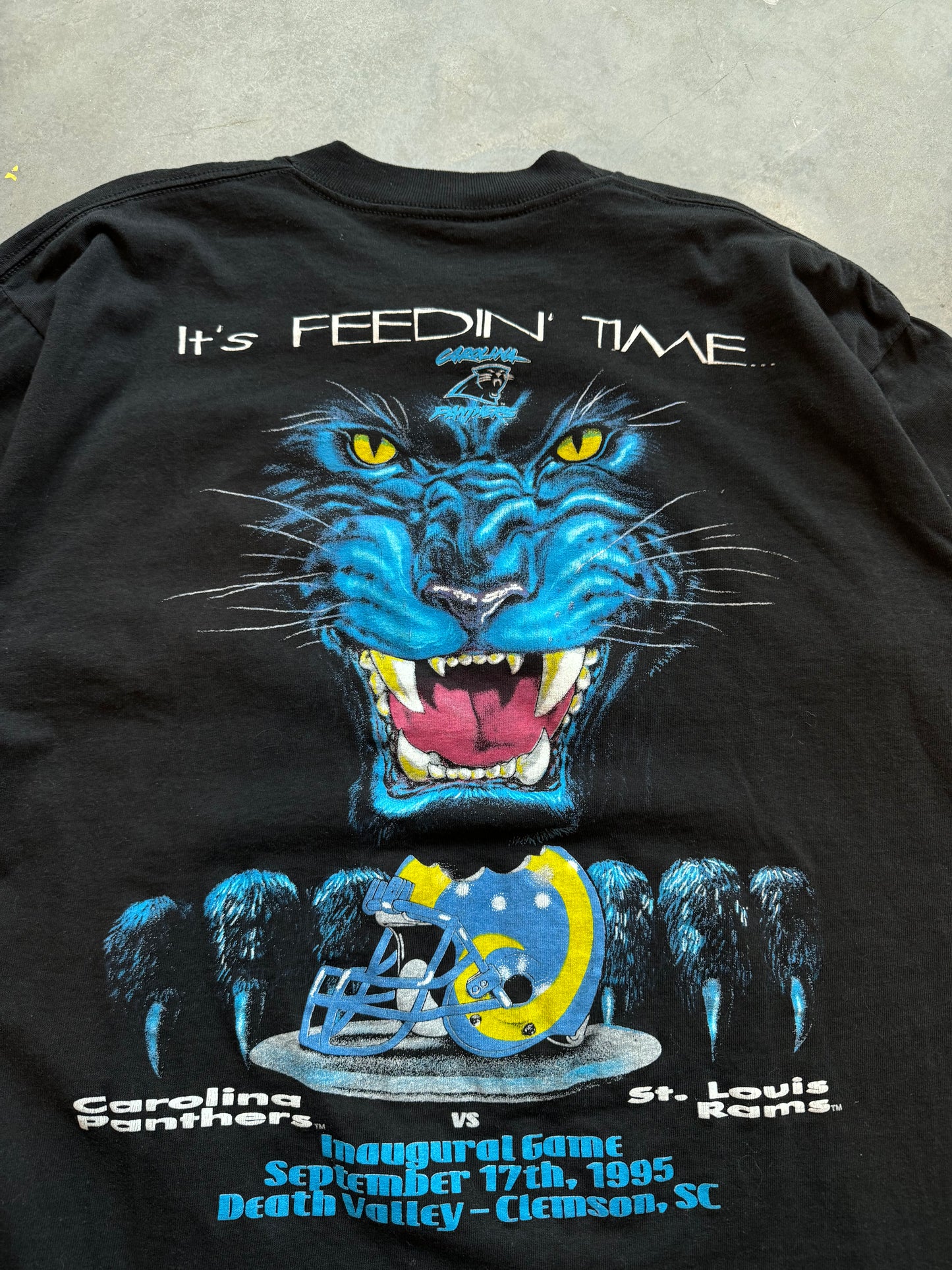 1995 Carolina Panthers vs. St. Louis Rams “It’s Feedin’ Time” Inaugural Season First Home Game Vintage NFL Tee (Large)