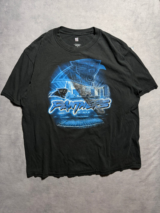 00’s Carolina Panthers Vintage Black Charlotte Skyline Cat Scratch Font NFL Tee (XL)
