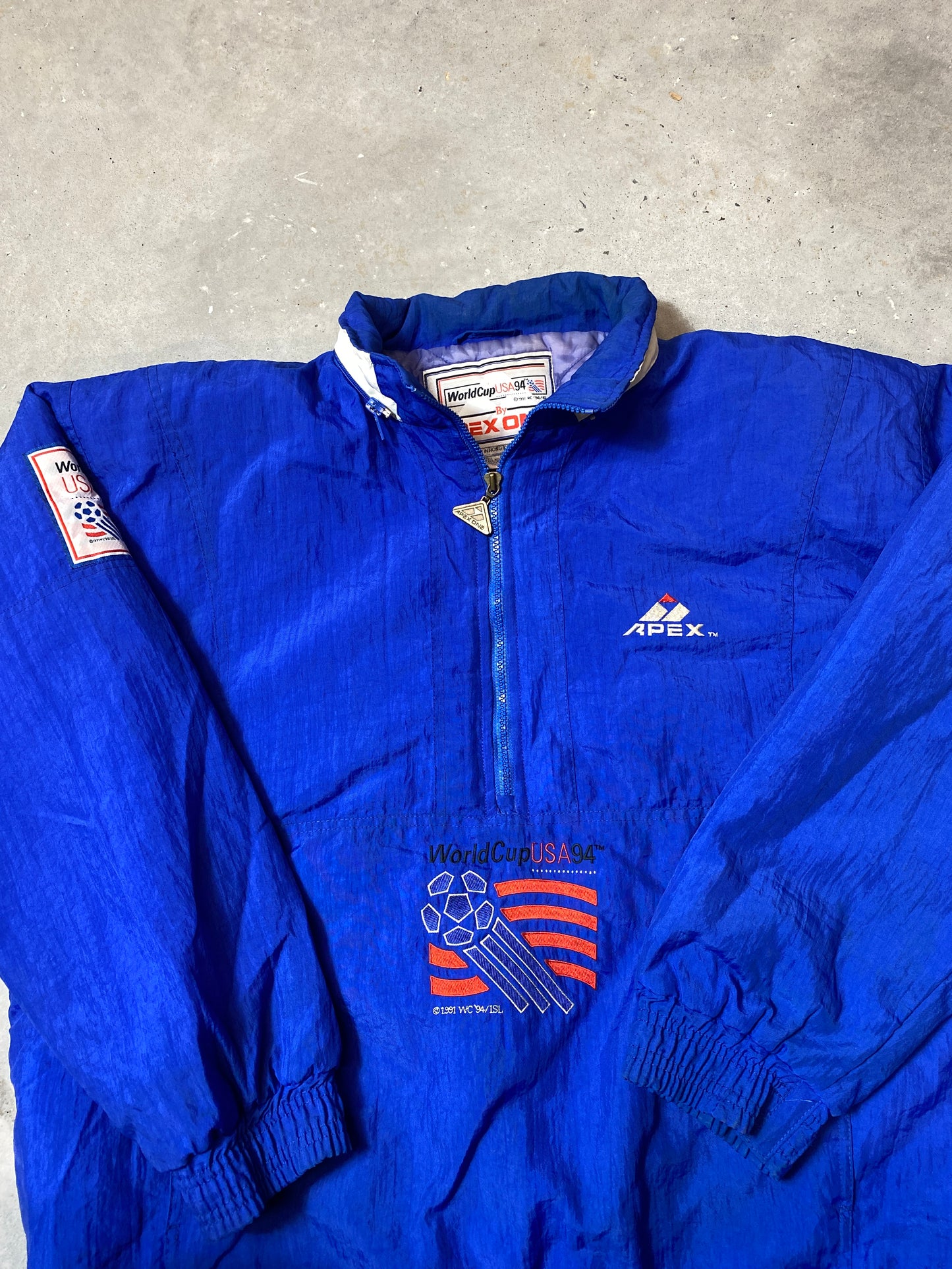 1994 World Cup USA Embroidered Apex One Vintage Puffer Jacket (XL)