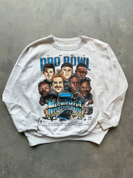 1997 Carolina Panthers “Magnificent 7” Vintage Pro Bowl Caricature NFL Crewneck (Boxy XL)