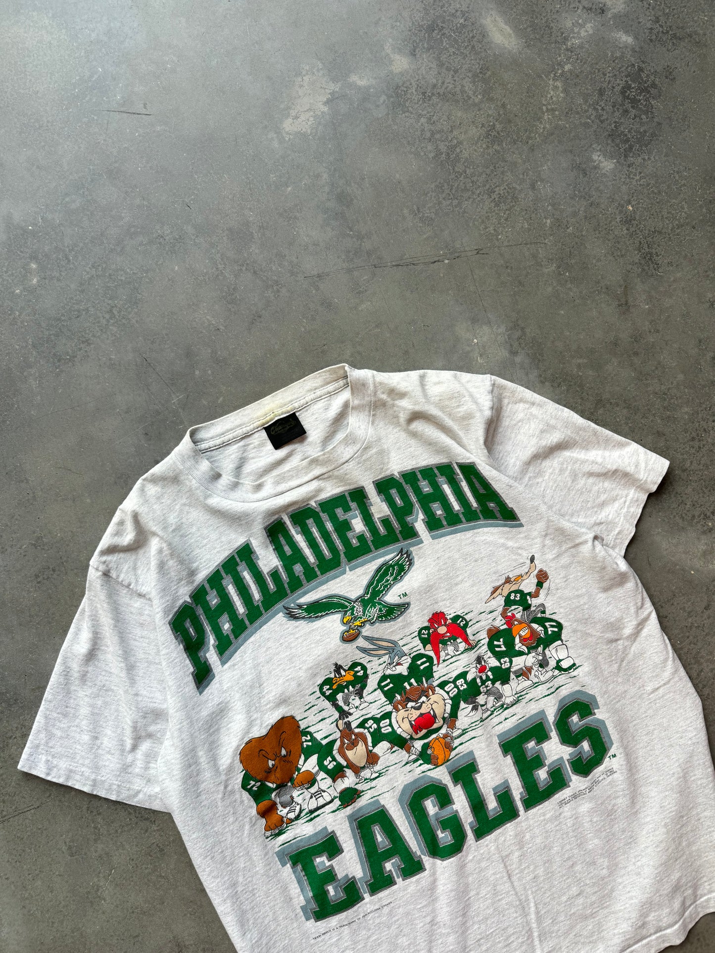 1992 Philadelphia Eagles x Looney Tunes Vintage Heather Grey Cartoon Crossover NFL Tee (XL)