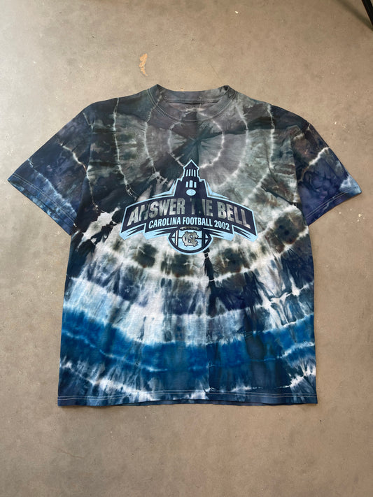 2002 UNC Tarheels “Answer the Bell” Custom Tie Dyed Vintage College Football Tee (XL)