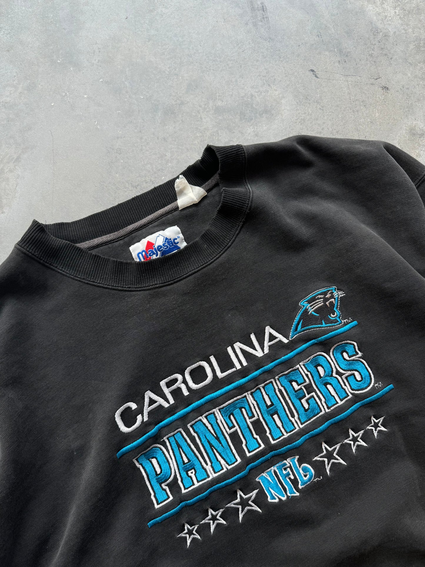 90’s Carolina Panthers Vintage Majestic Heavyweight Embroidered Distressed NFL Crewneck (XXL)