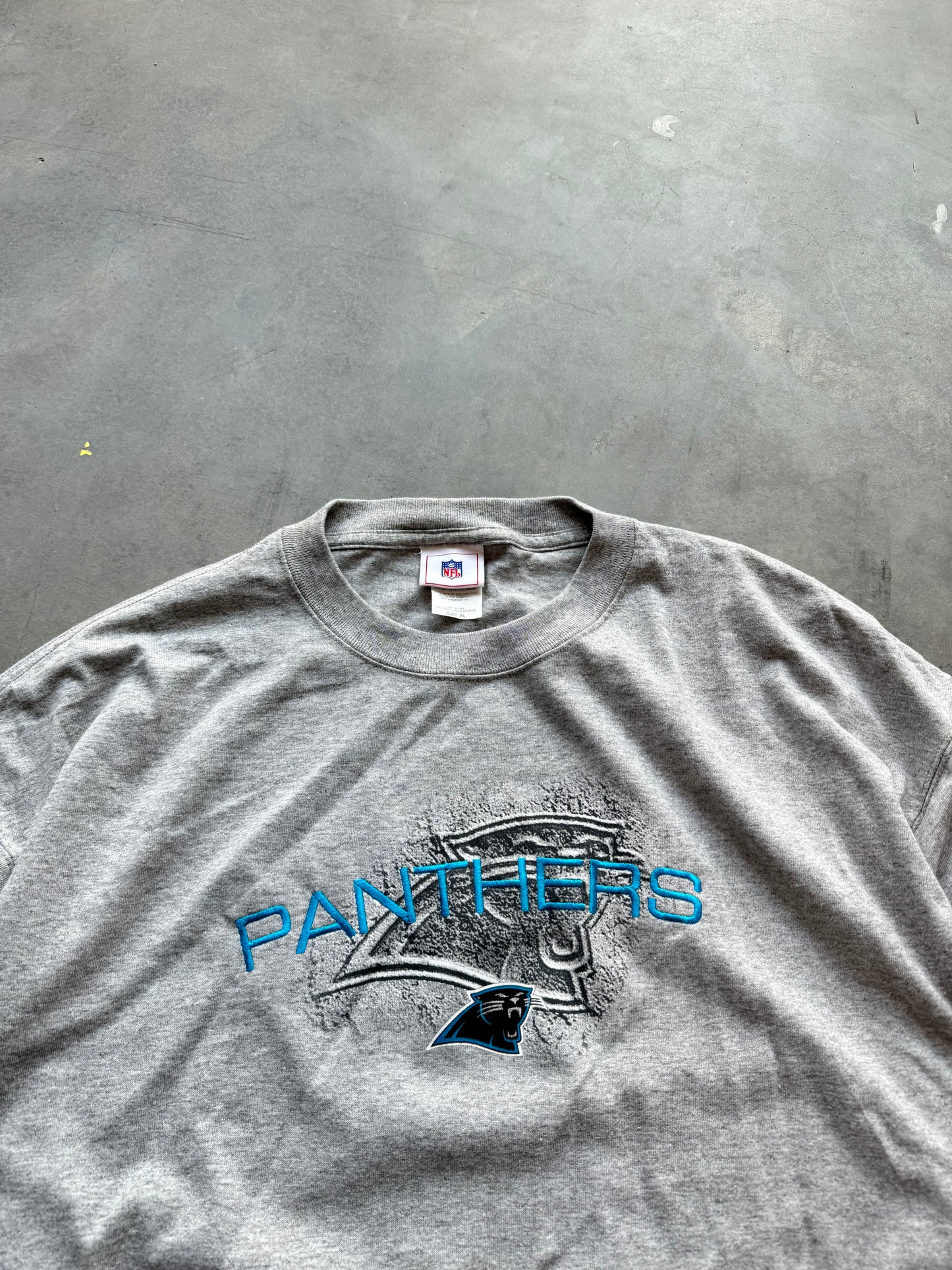 00’s Carolina Panthers Vintage Embroidered Grey NFL Tee (XXL)