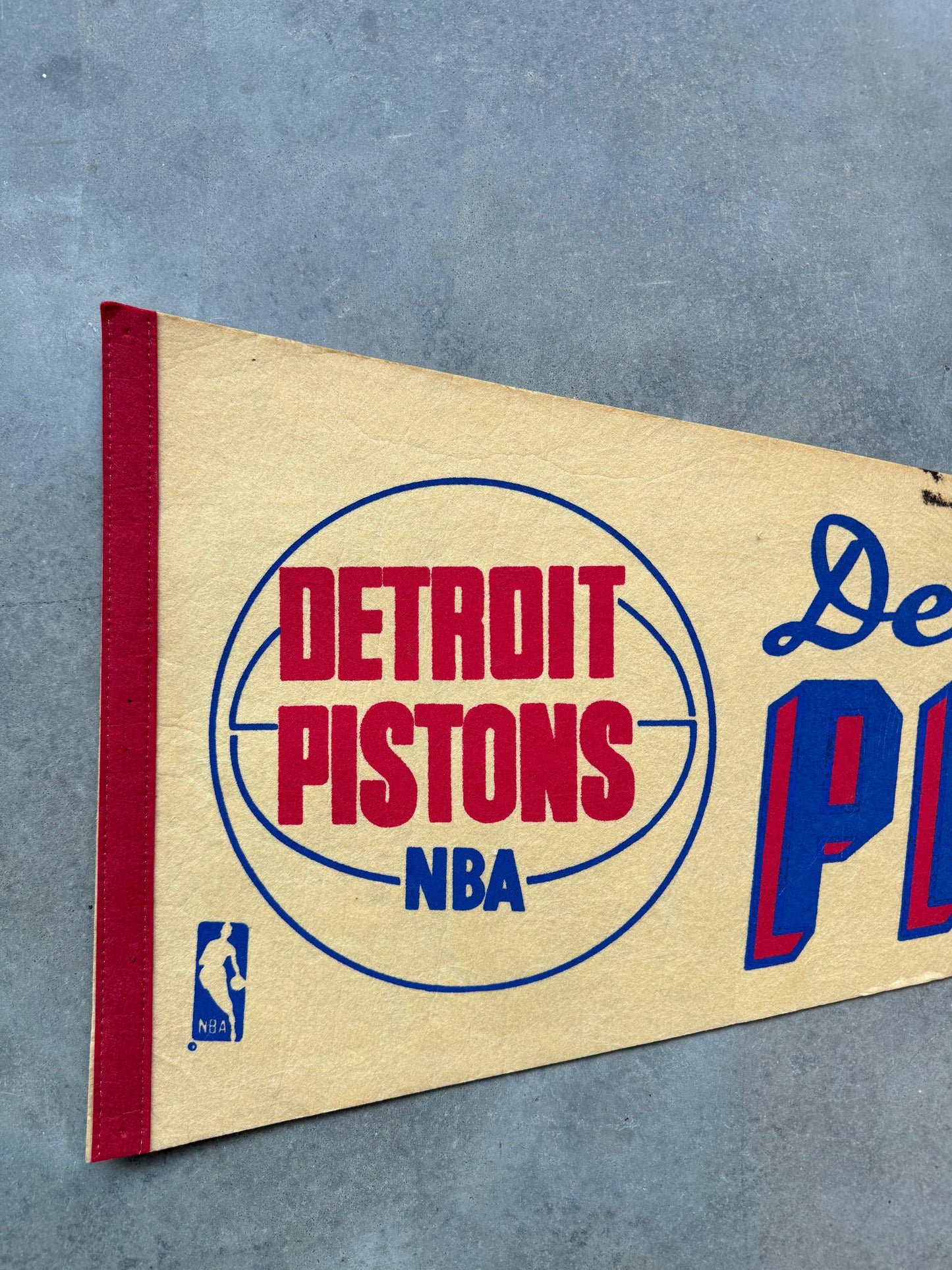 70’s Detroit Pistons Vintage Cream Off White NBA Script Pennant