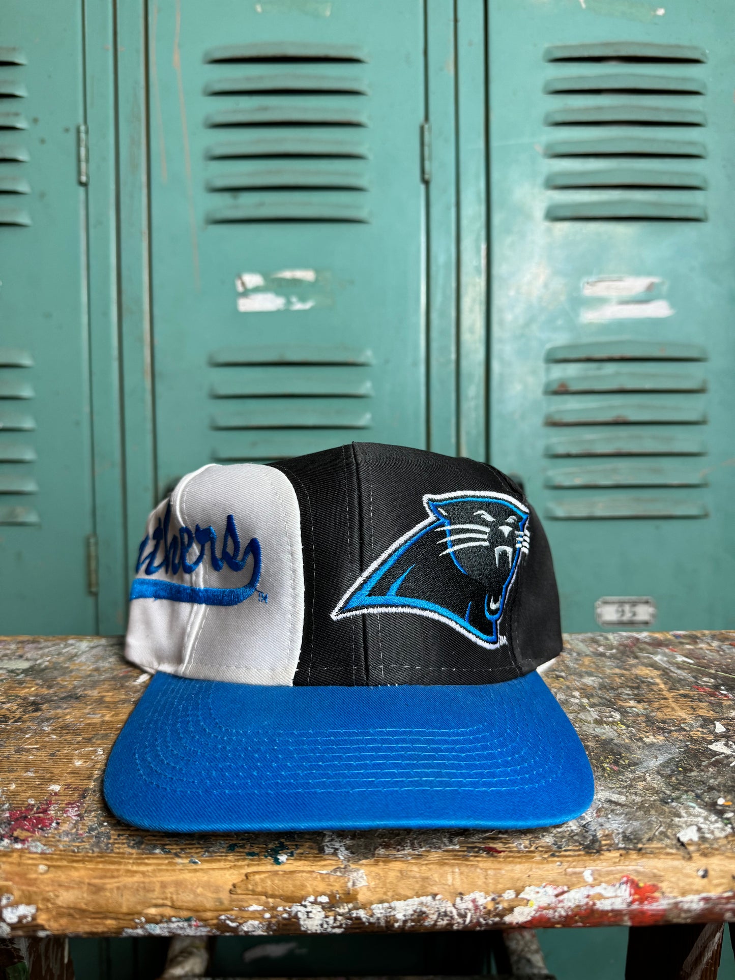 90’s Carolina Panthers Vintage Logo 7 Side Tailsweep Script NFL Snapback Hat (OSFA)