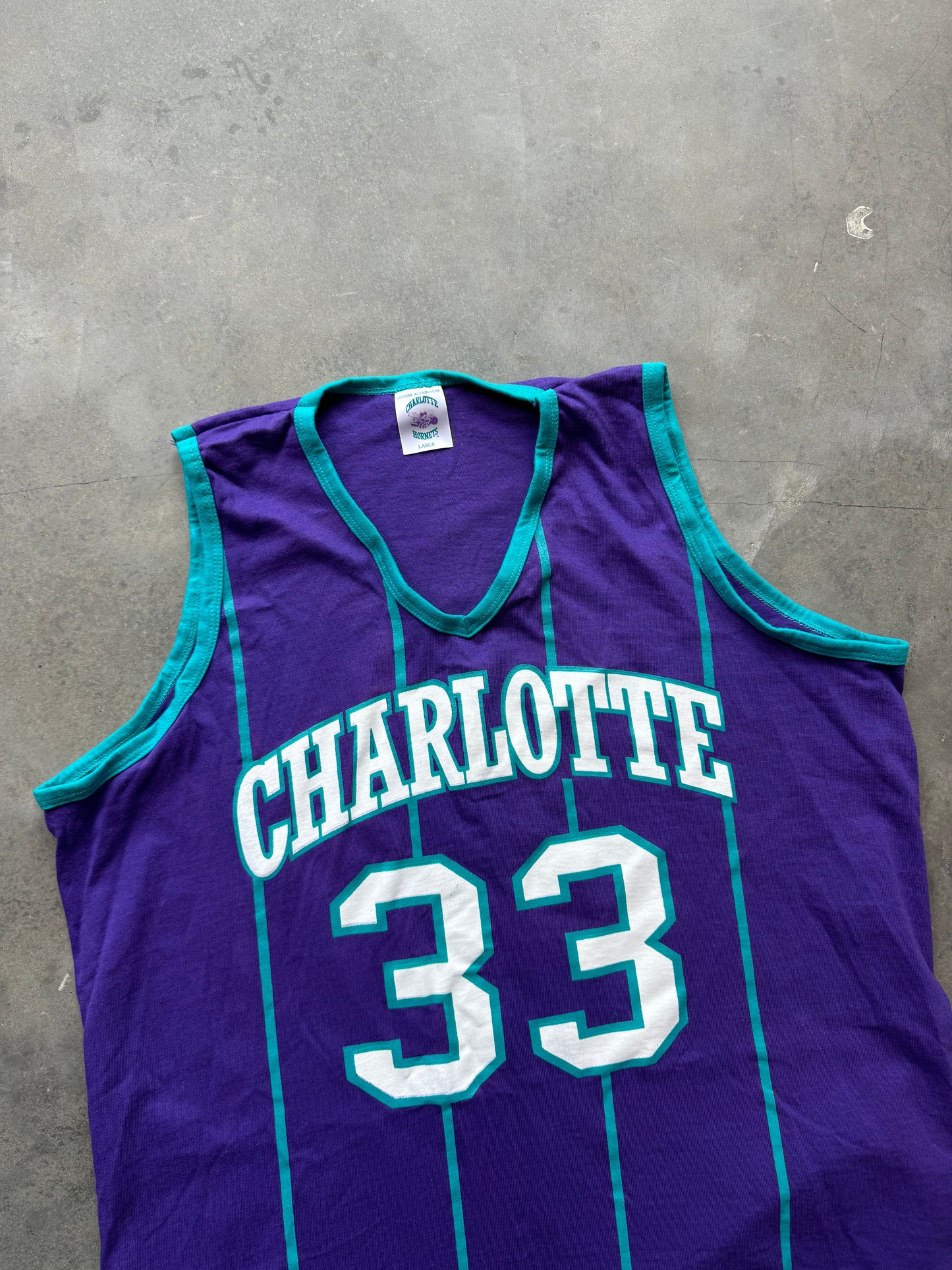 90’s Charlotte Hornets Alonzo Mourning x Coca-Cola Vintage Purple Cotton NBA Jersey (Large)