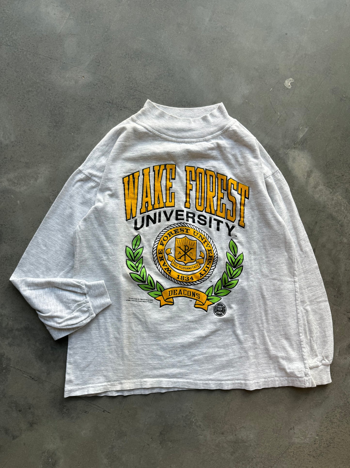 90’s Wake Forest Demon Deacons Vintage Mock Neck Longsleeve Tee (Medium)