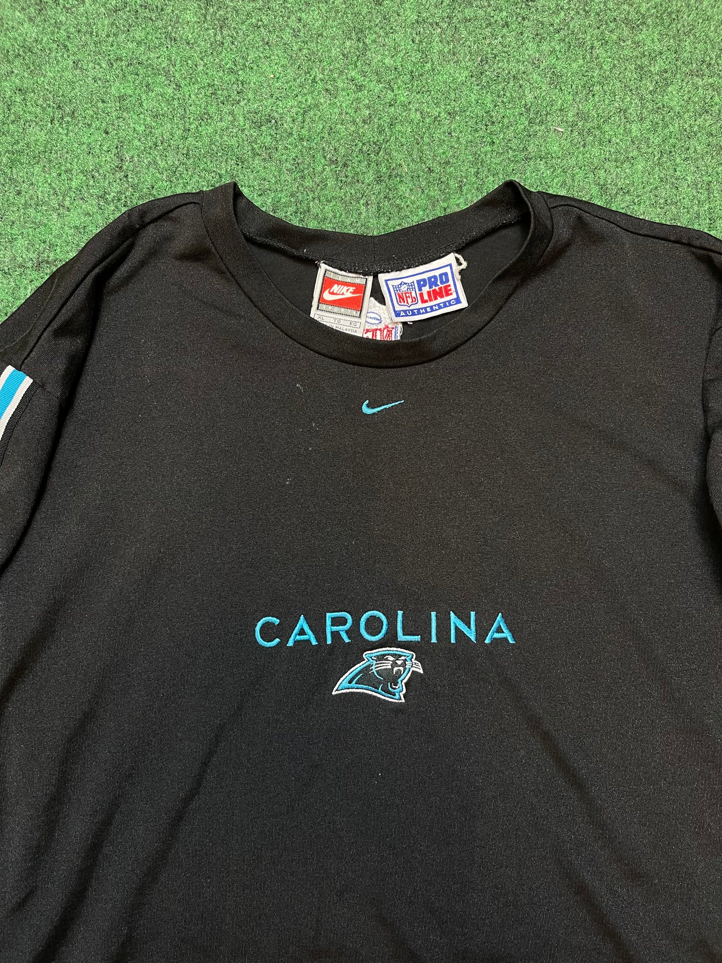 90’s Carolina Panthers Vintage Nike NFL Longsleeve Tee (XL)