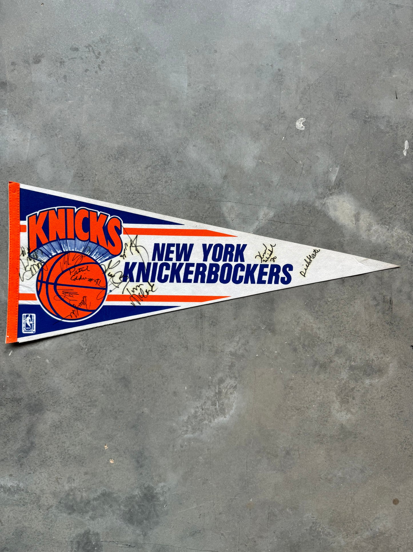 1991/1992 New York Knicks Vintage Signed NBA Pennant