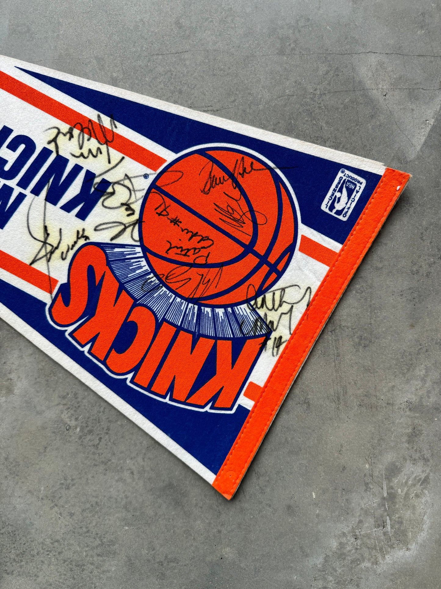1991/1992 New York Knicks Vintage Signed NBA Pennant