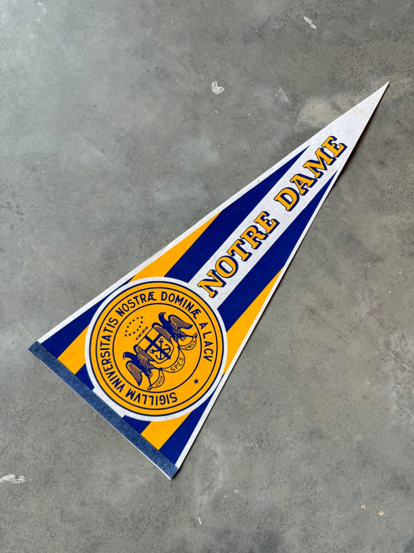 90’s Notre Dame Fighting Irish Vintage College Seal Pennant