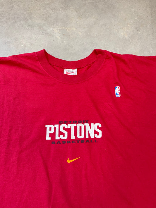 1999/00 Detroit Pistons Vintage Red Alternate Big Horse Logo Nike Team Sports NBA Cutoff Tee (XXL)