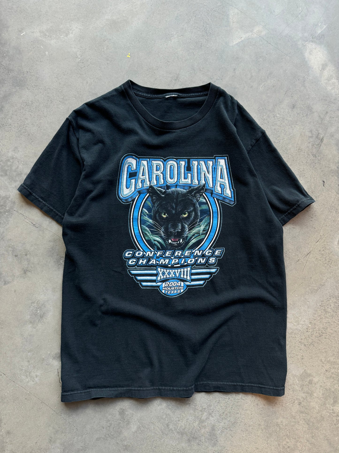 2004 Carolina Panthers Vintage NFC Champions Realistic Cat NFL Tee (Large)